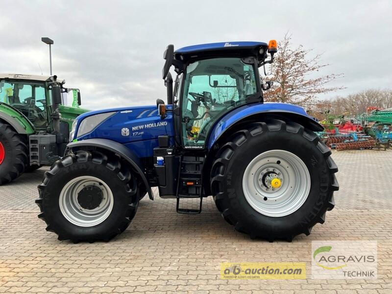 New Holland T 7.245 AUTO COMMAND 1