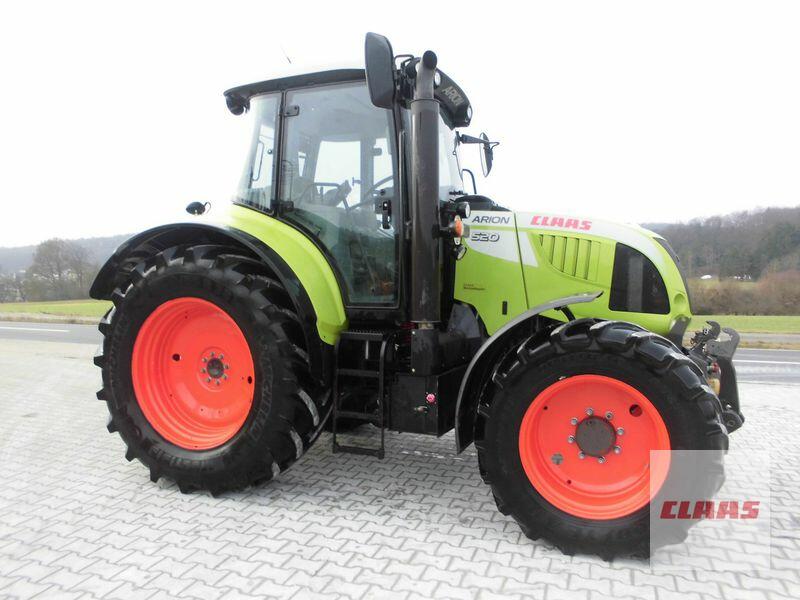 Claas ARION 520 CIS 18